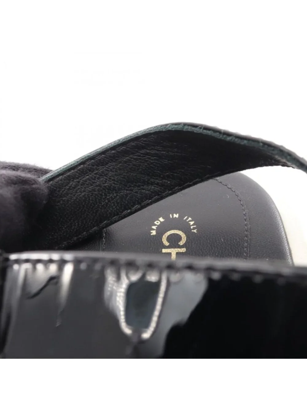 Chanel Sandals CC Logo Patent Leather